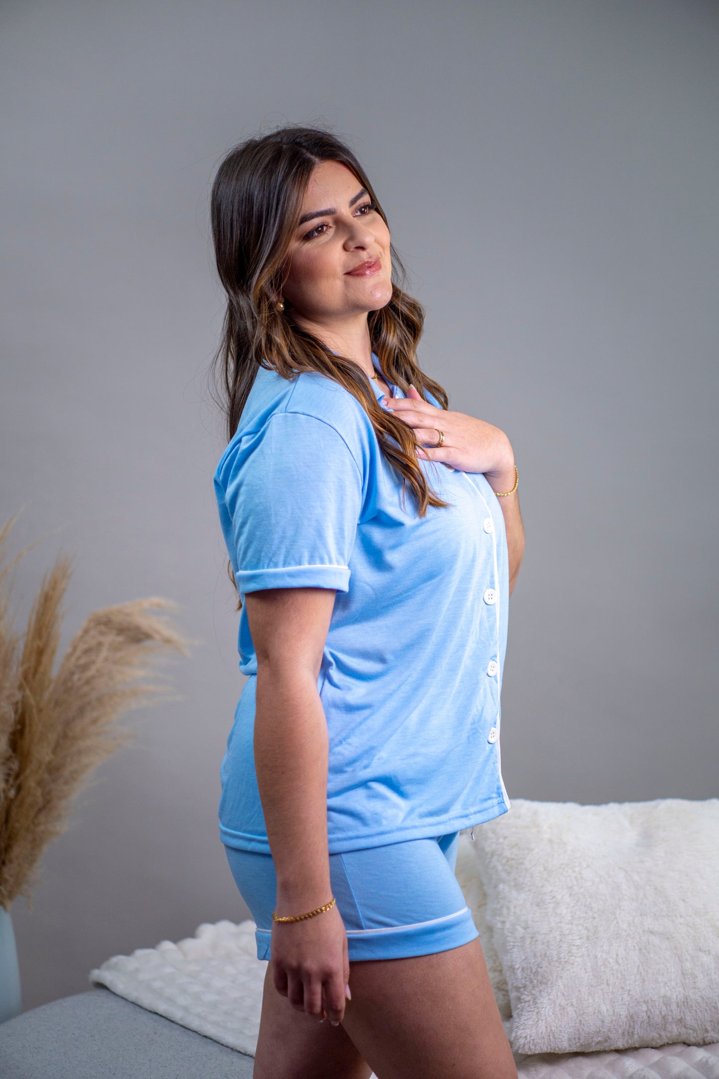 PIJAMA AMERICANO CURTO - CÉU AZUL COM MARFIM