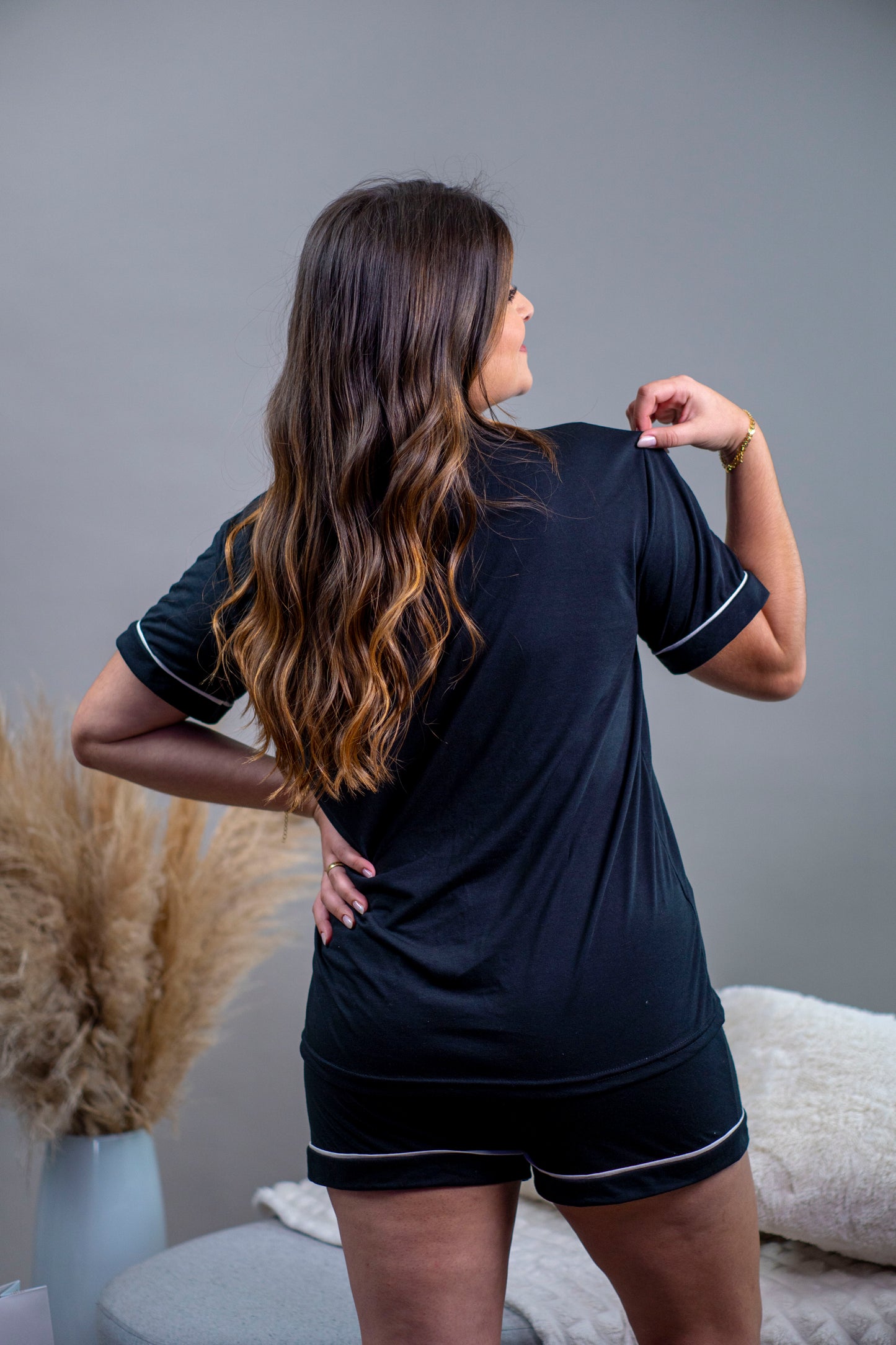 PIJAMA AMERICANO CURTO - LAR PRETO